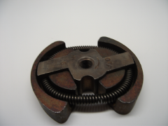 Poulan 530014949 Clutch Assembly - image 2