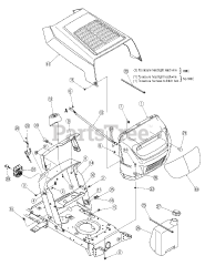Yard Machines 13AM762G752 - Yard Machines Lawn Tractor (2006) (Walmart)