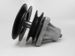 MTD 618-04134D Double Pulley Spindle Assembly - image 2
