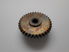RedMax 532144563 Sprocket Asmbly W/Bearings - image 2