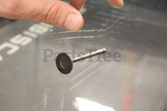 Subaru Robin 252-33401-13 Intake Valve - image 1
