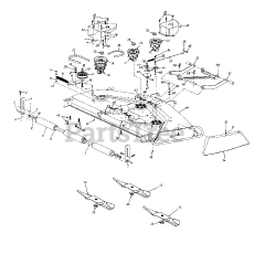 Yard Machines 14AI825P352 - Yard Machines Garden Tractor (2000) (Walmart)